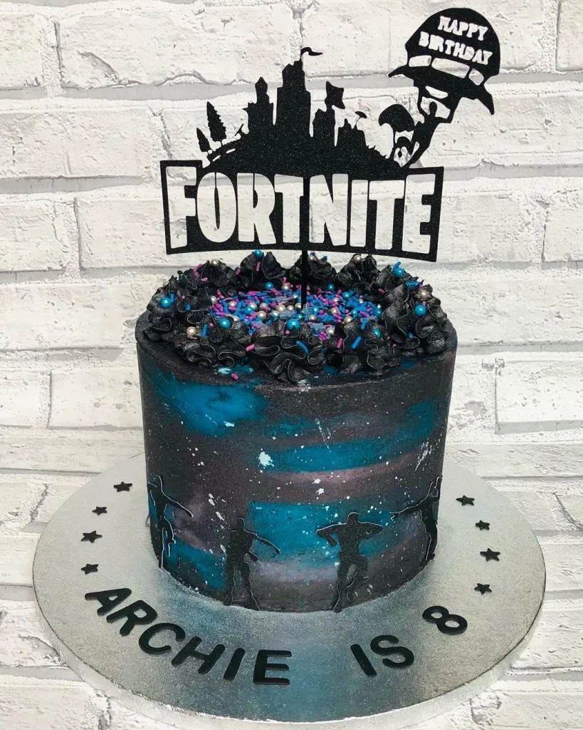 6. Crazy Party Cake — photo inspiration
