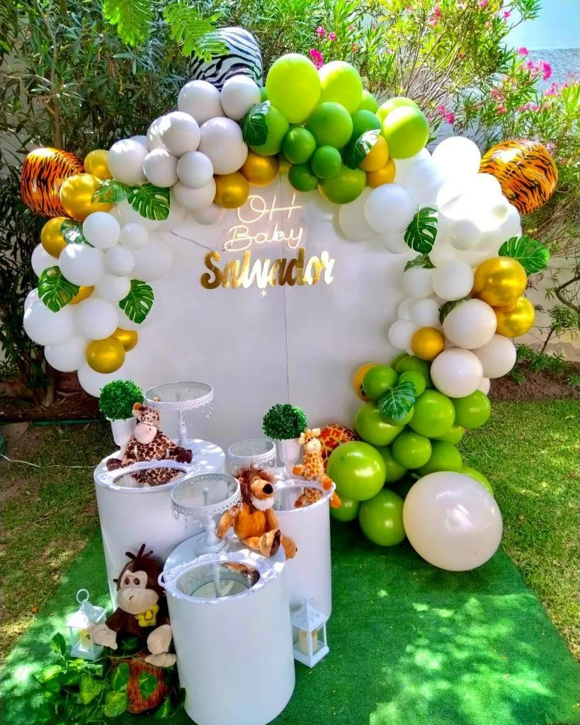 5. Safari Baby Shower Centerpieces — photo inspiration