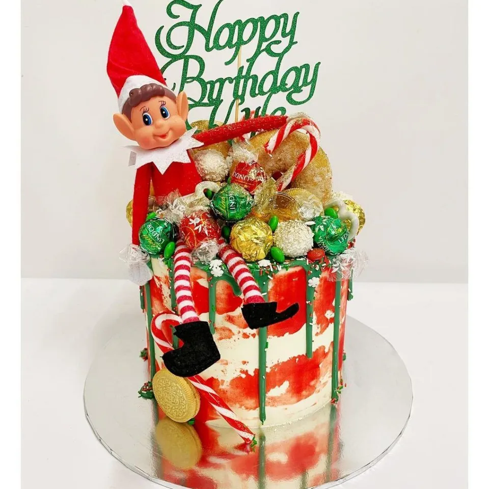 Elf On The Shelf Birthday Cake — photo inspiration