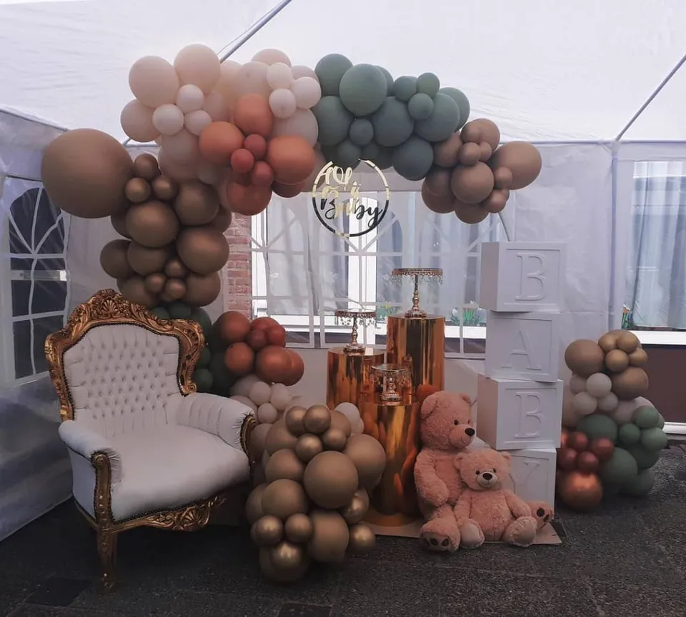 13. Lots of Balloons — photo inspiration