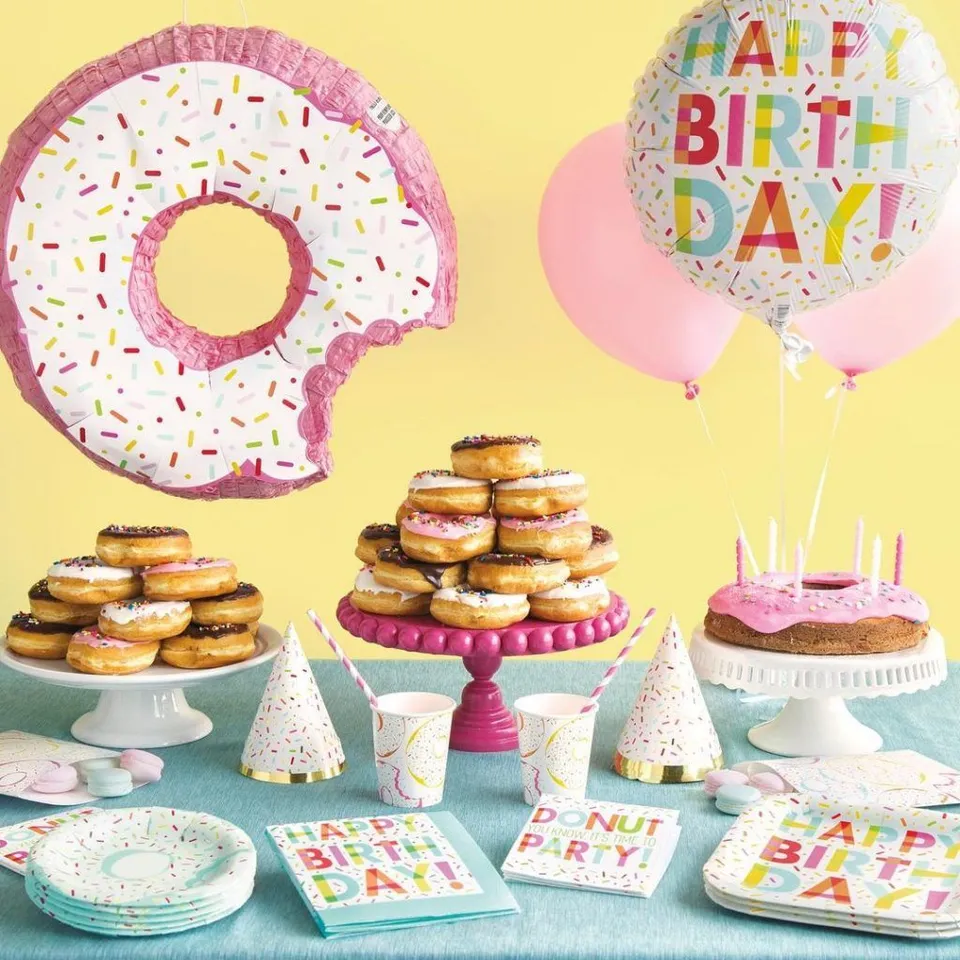 12. Donut Table Accessories — photo inspiration