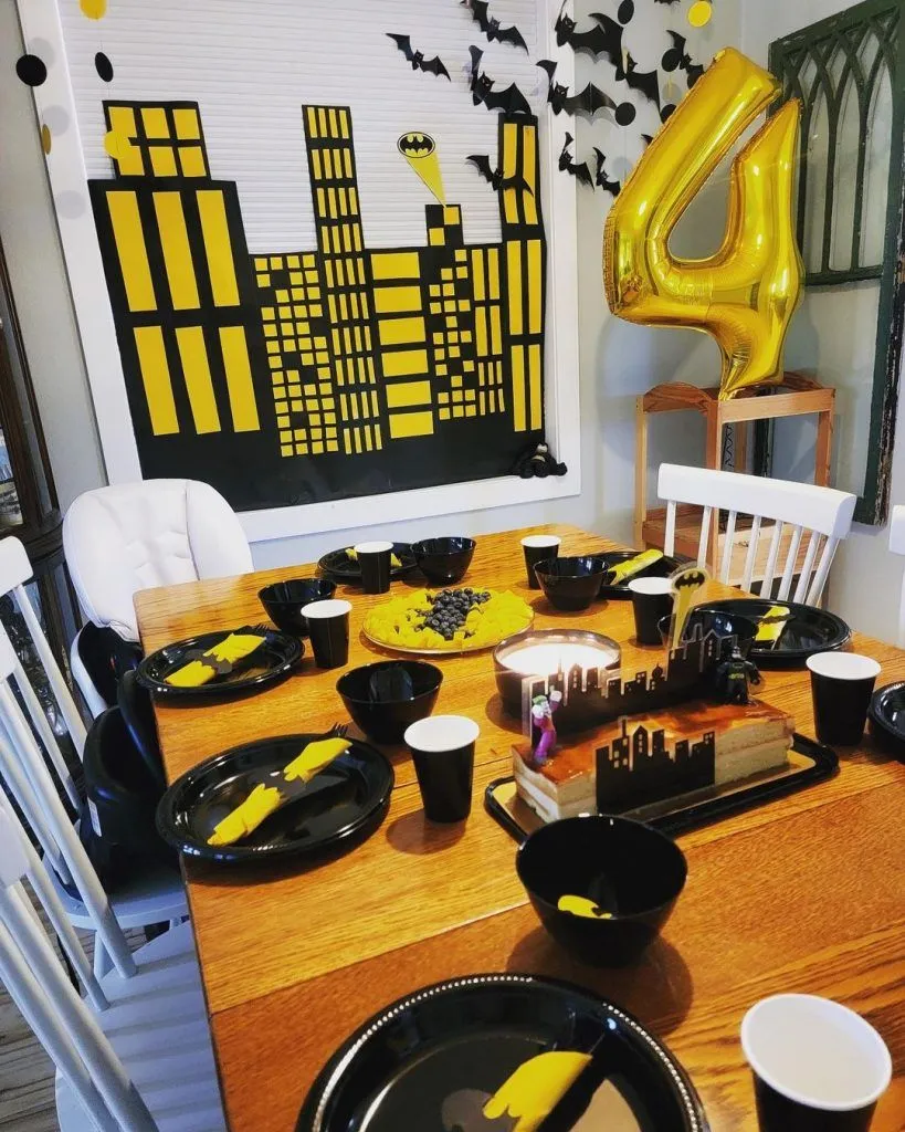 20. Batman Party — photo inspiration