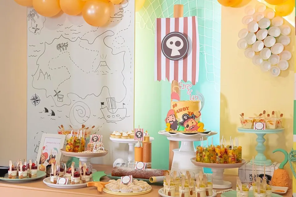 14- Space Party Theme — photo inspiration