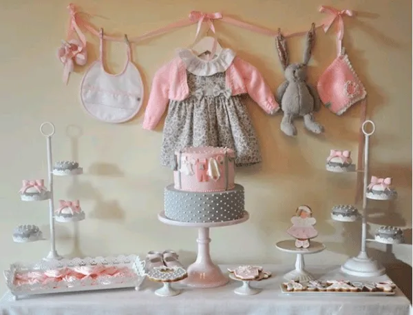 8. Decorating From Baby Clothes — photo inspiration