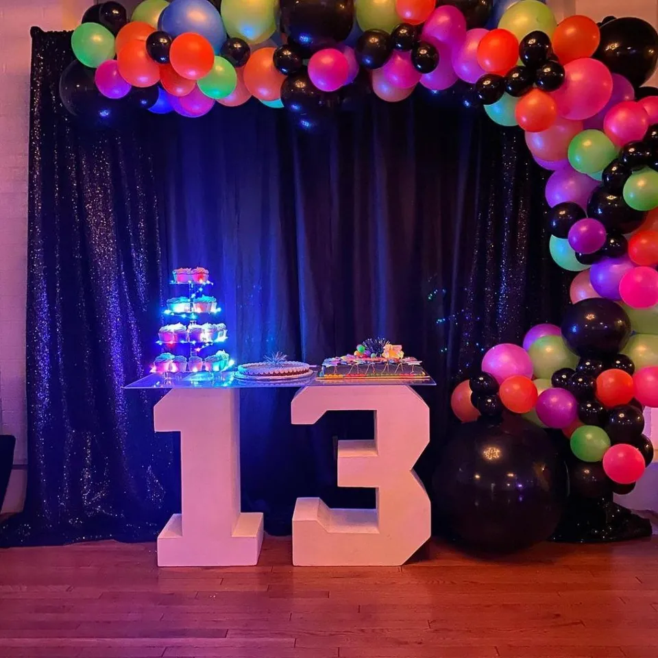 20. Glow Party — photo inspiration