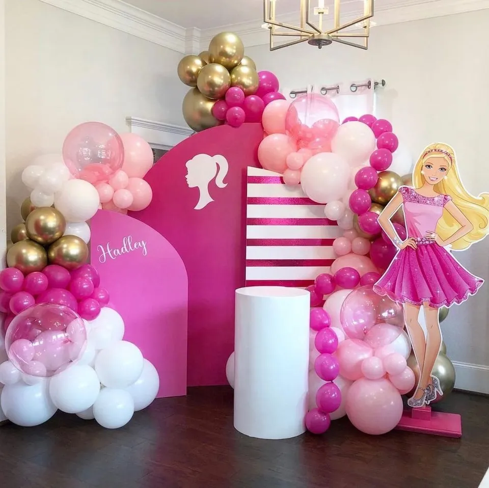 6. Barbie Pink Party — photo inspiration