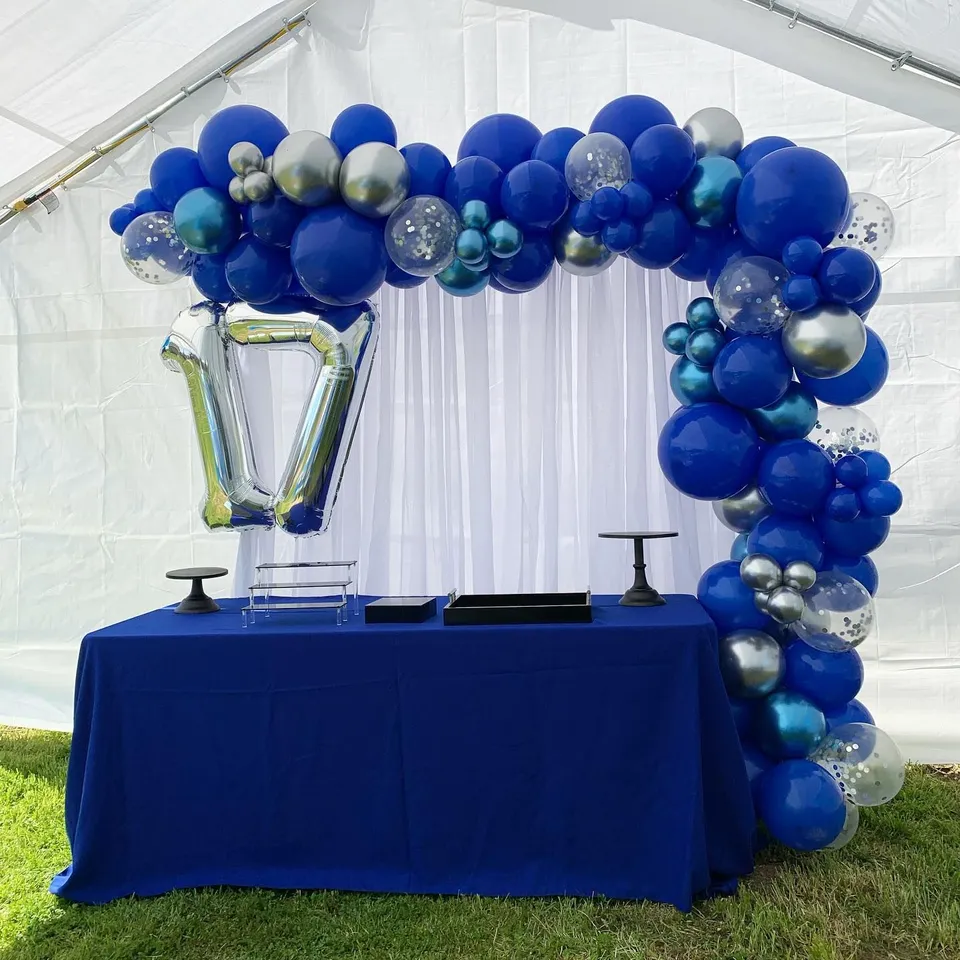 17. Blue Themed Party — photo inspiration