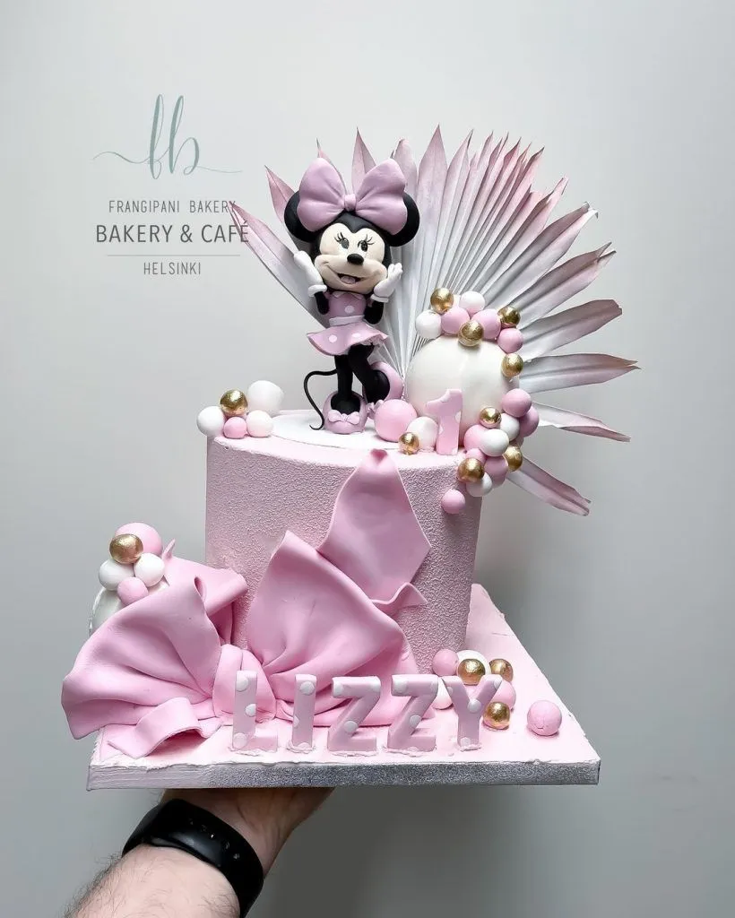 13. Art Cake — photo inspiration