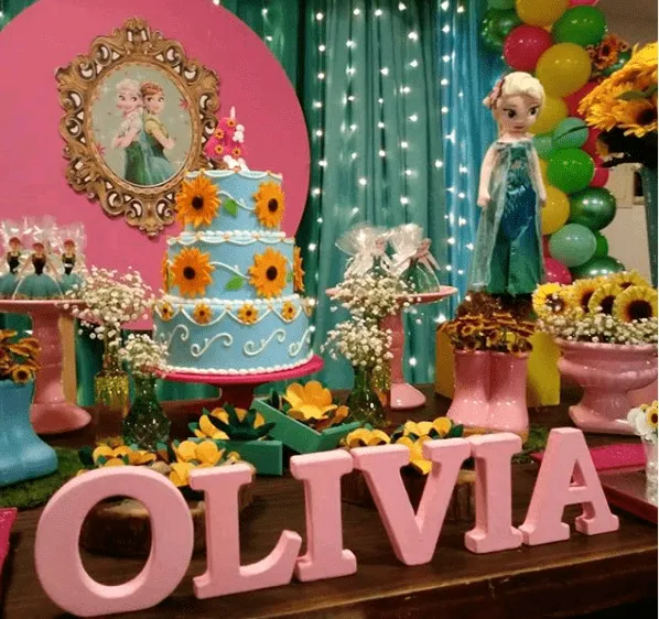4. Frozen Personalized Names — photo inspiration