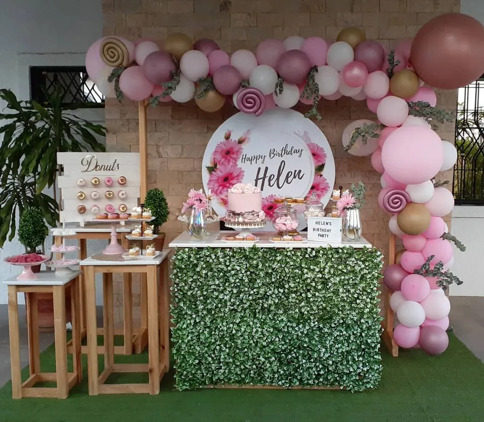 20. Dinner Trolley Decor — photo inspiration