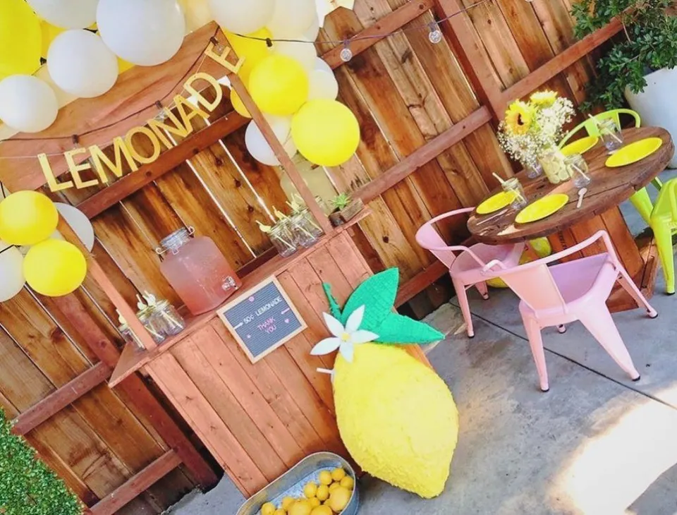 7.Must-Have Pinata — photo inspiration