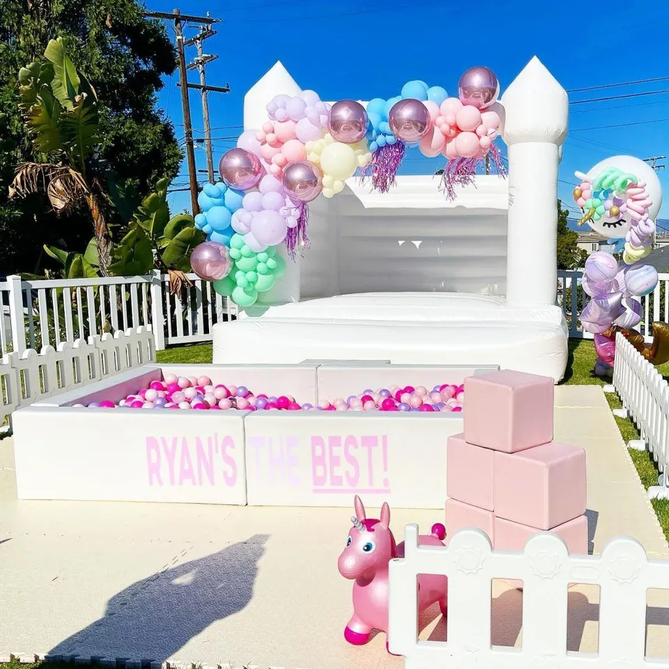 4. Bounce House — photo inspiration