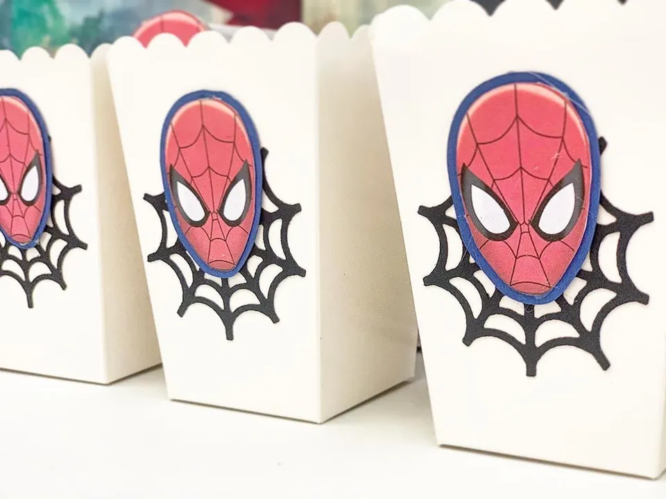 8-  Spiderman Popcorn  gör the special Party! — photo inspiration