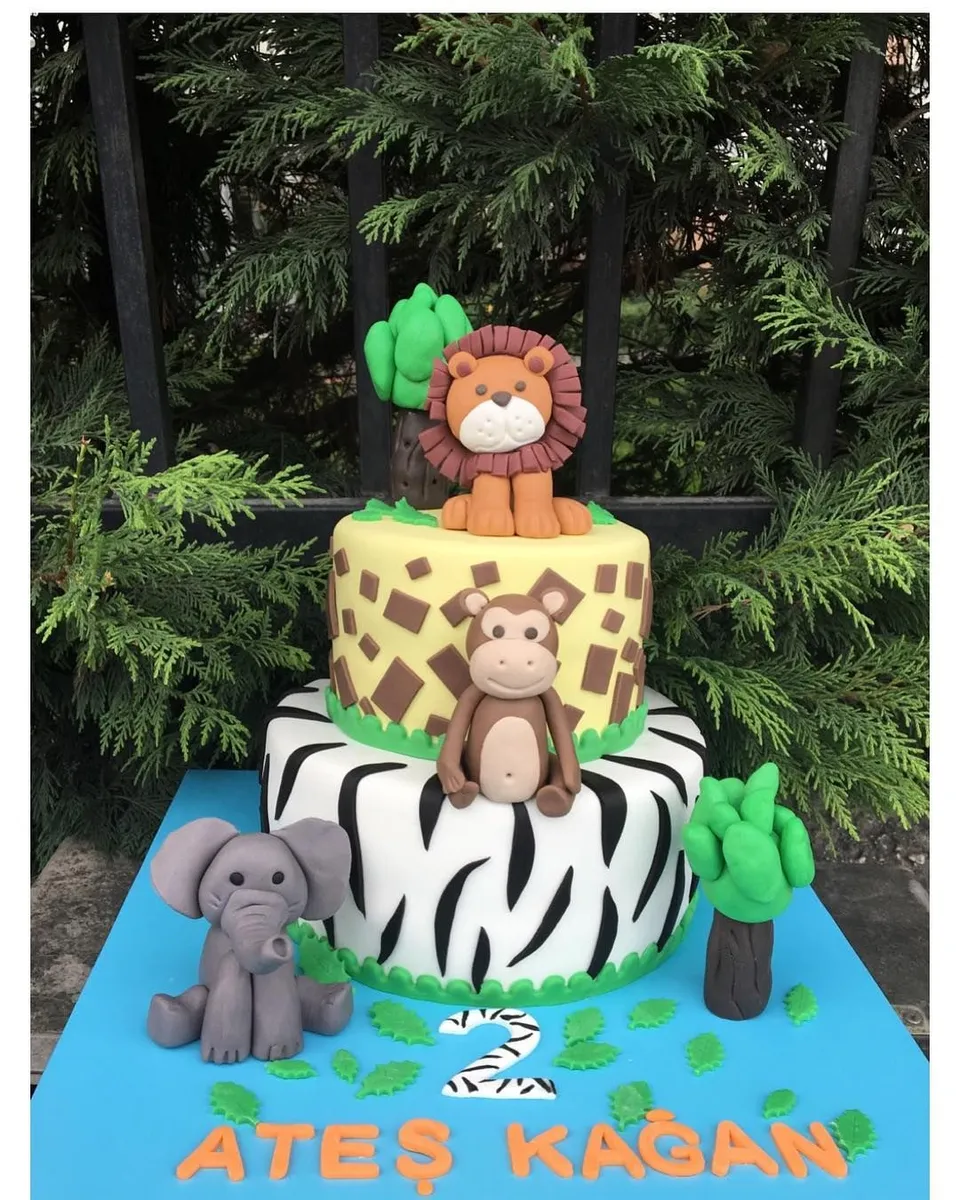 8- Favorite animal cakes for 2nd birthday cake for baby boy — photo inspiration