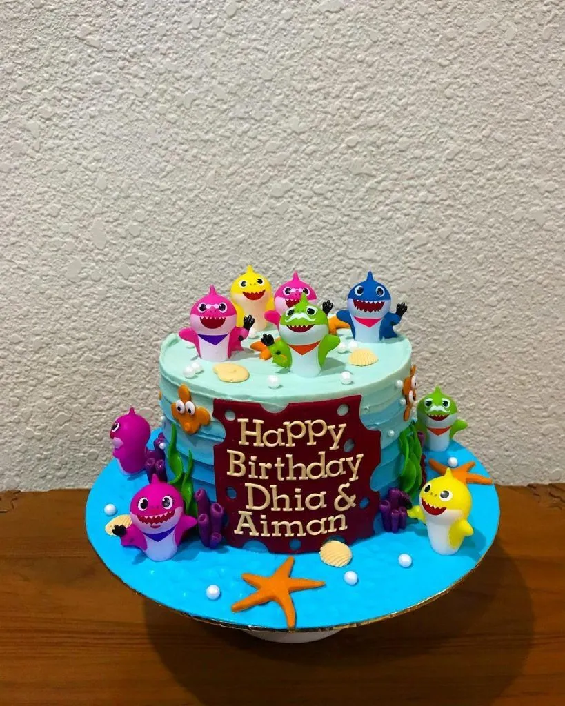 9. Baby Shark Birthday Cake With Topper — photo inspiration