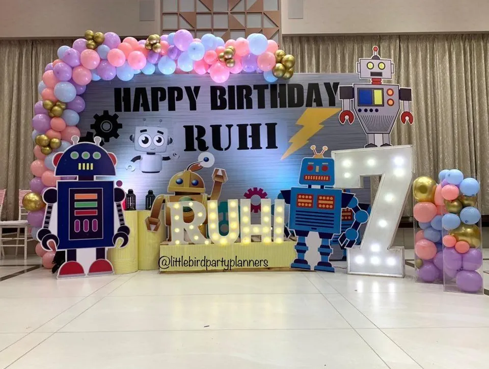 6. Roblox Party — photo inspiration