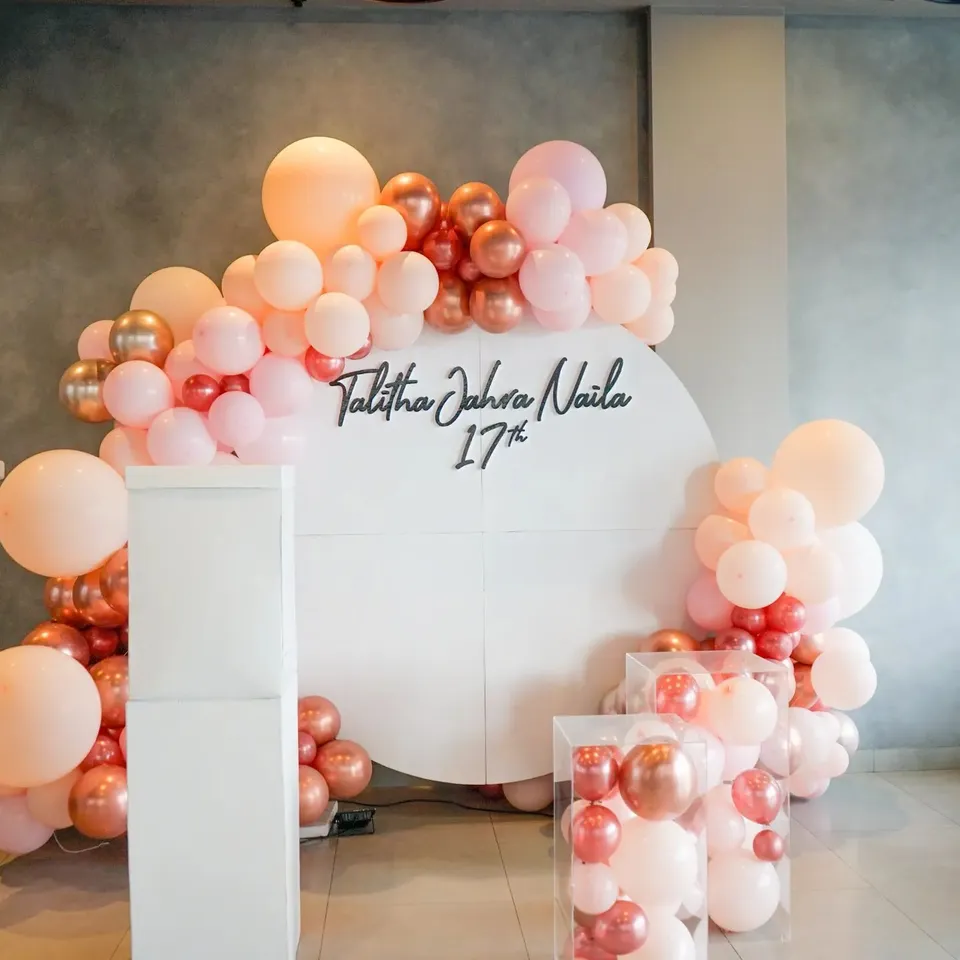11. Golden Party — photo inspiration