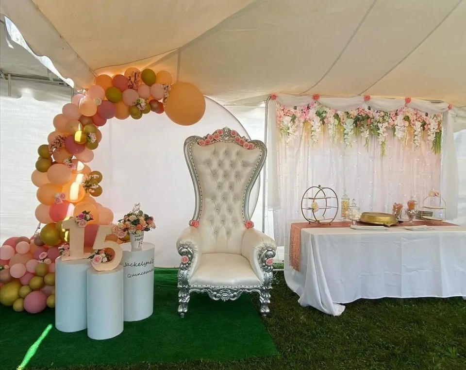 12. Queen Seat — photo inspiration