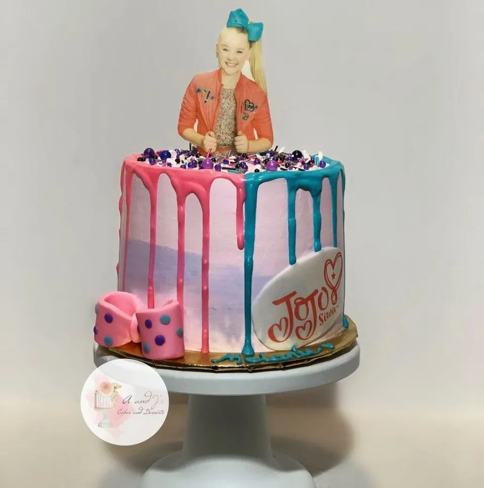20. Jojo Siwa Birthday Cake — photo inspiration