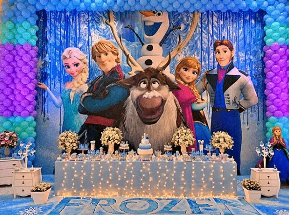 3. Frozen Tablecloth — photo inspiration