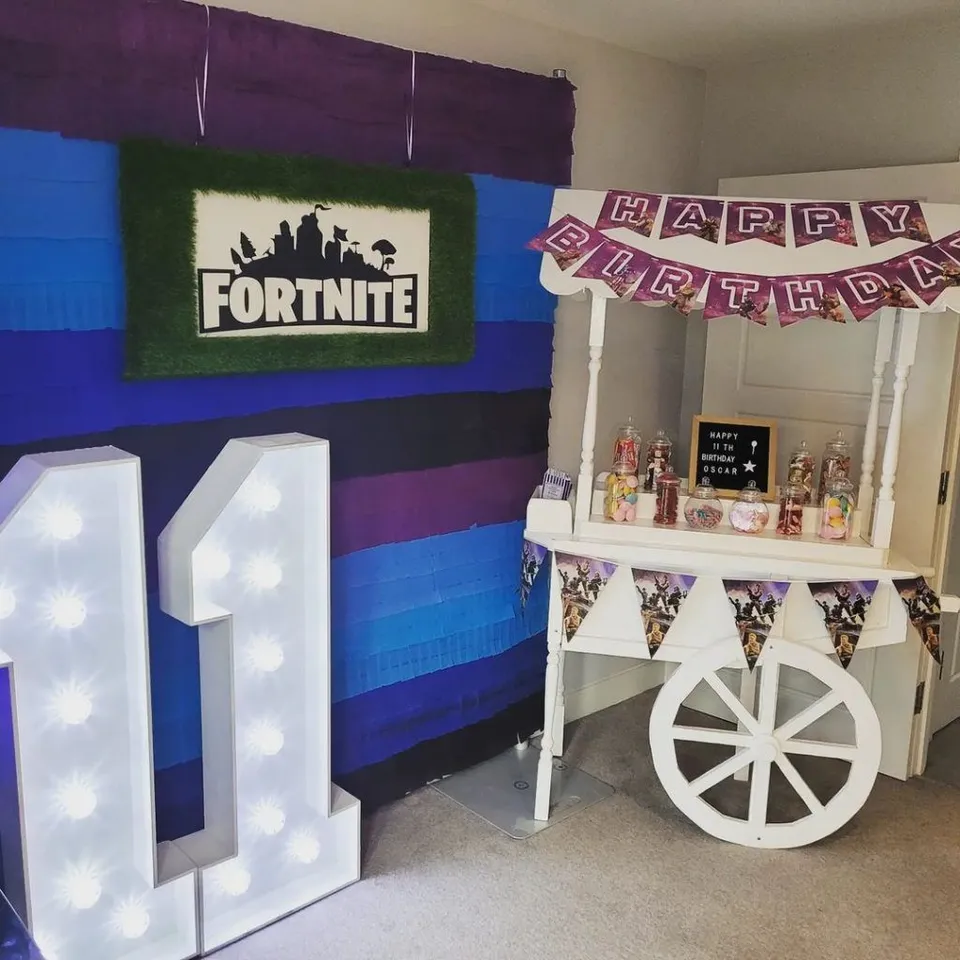 11. Fortnite Party — photo inspiration