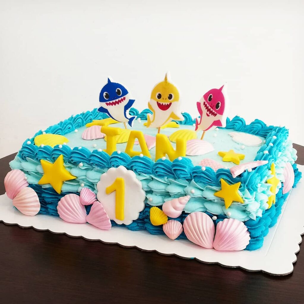 baby shark birthday cake