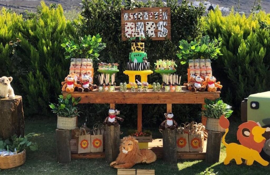 safari jungle birthday party ideas