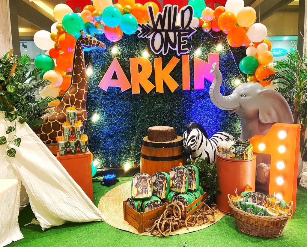 safari jungle birthday party ideas