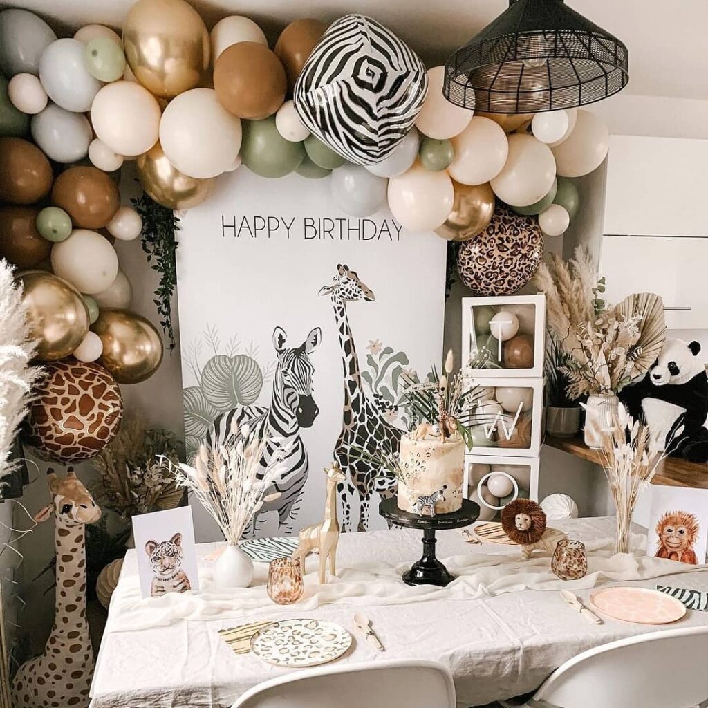 safari jungle birthday party ideas