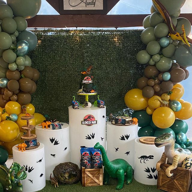 dinosaur birthday party ideas