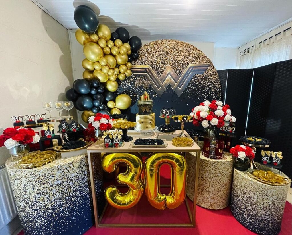 gold birthday party ideas