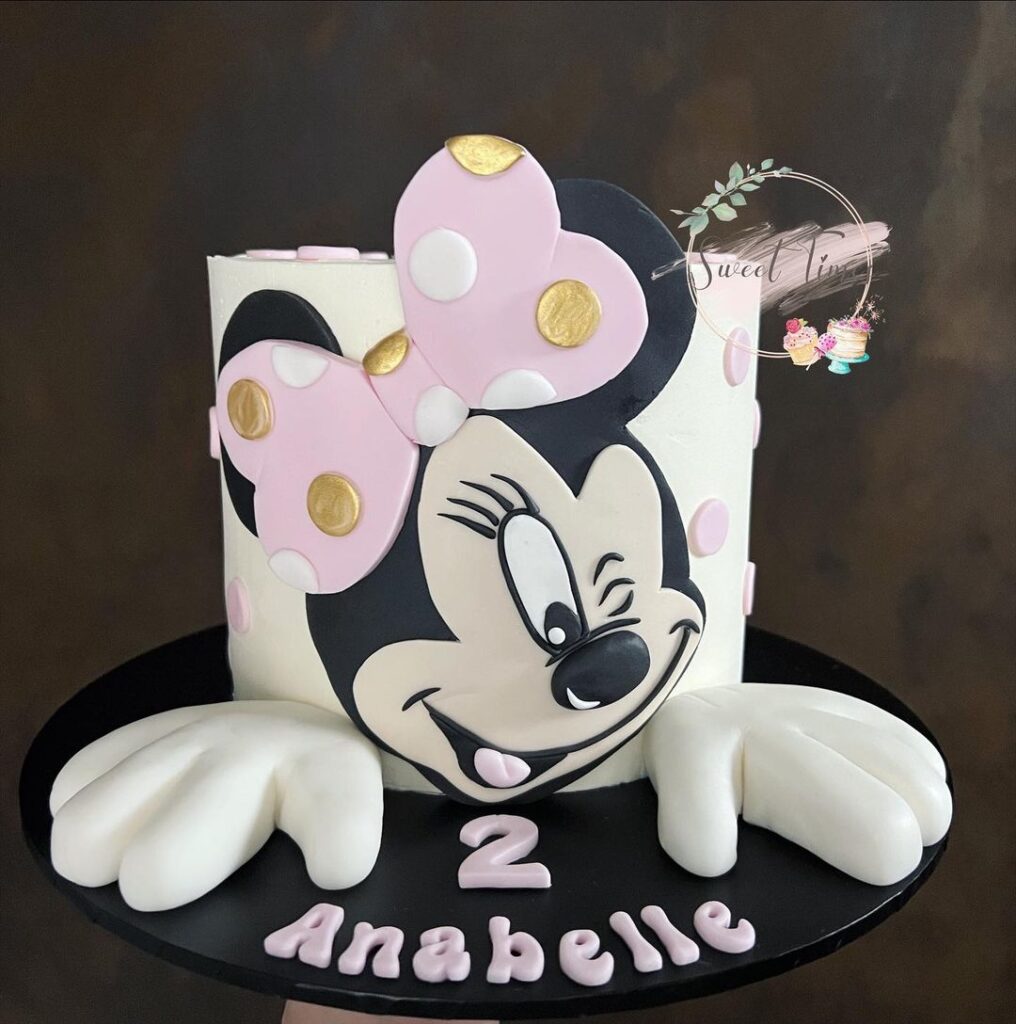 minnie mouse birthday cake