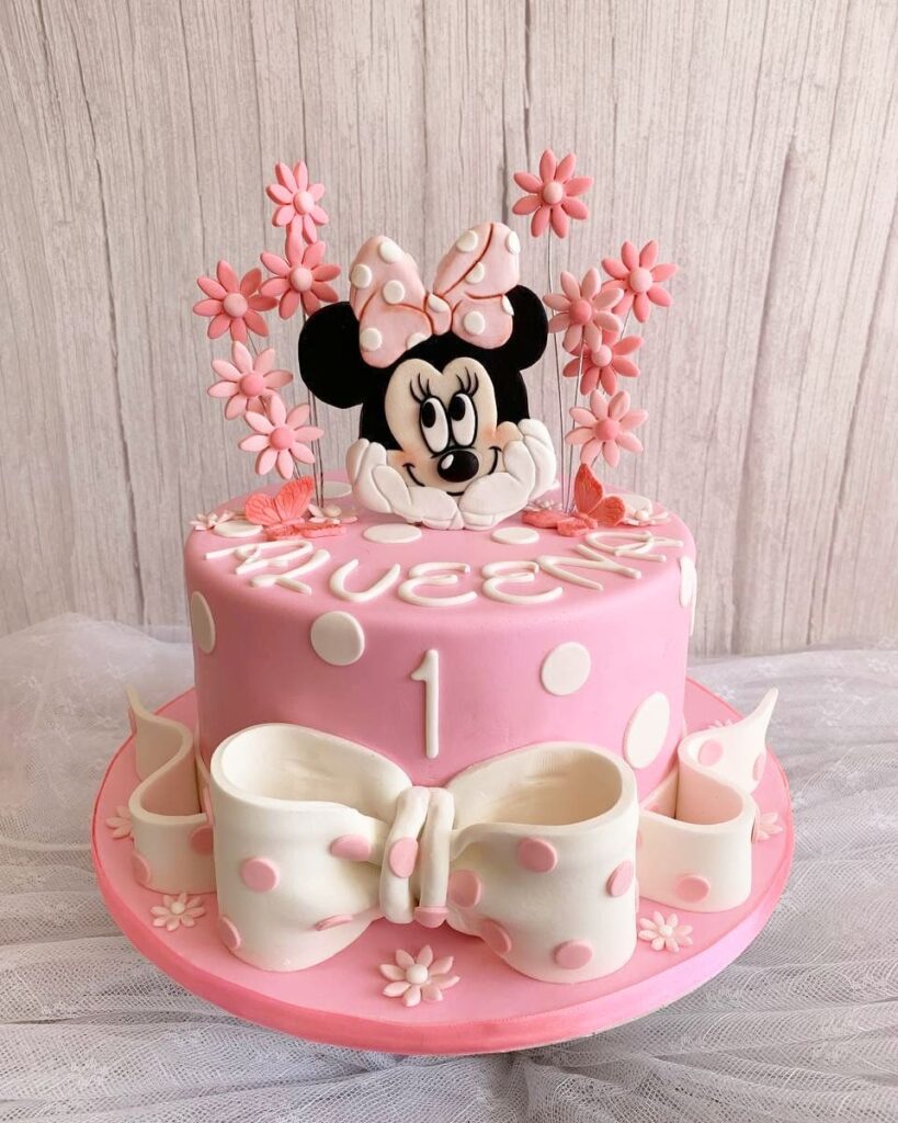 minnie mouse birthday cake