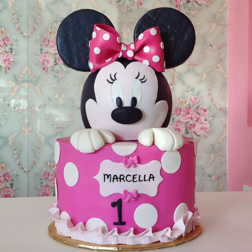 minnie mouse birthday cake