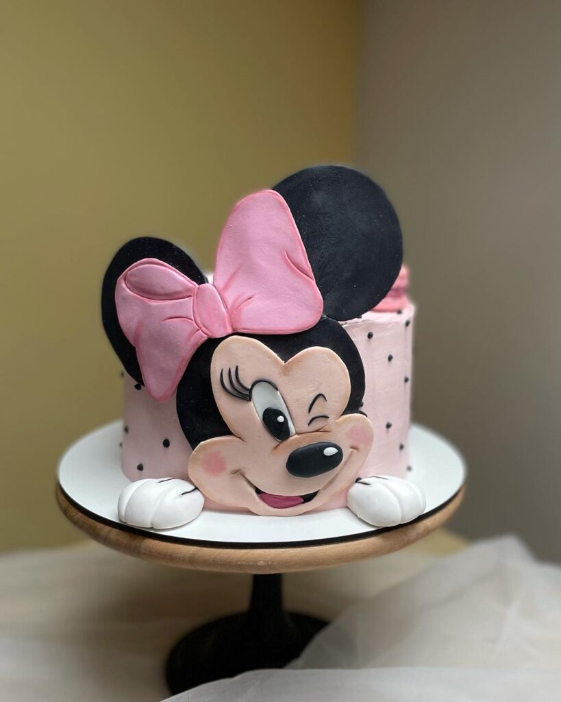 minnie mouse birthday cake