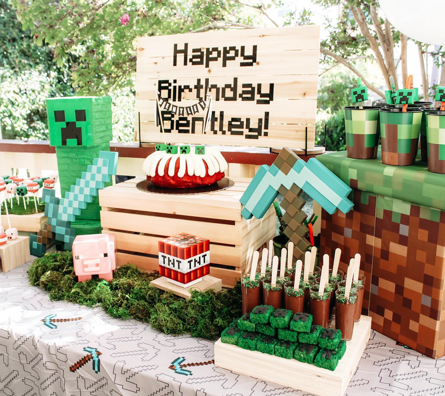 Minecraft Birthday Cake